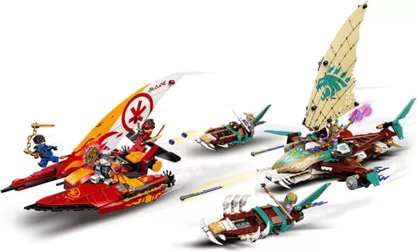LEGO 71748 NINJAGO Duell der Katamarane Bauset mit 4 Spielzeugbooten und Kai, Jay und Zane Minifiguren – Bild 3
