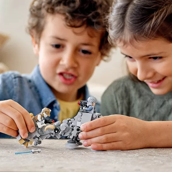 LEGO 75298 Star Wars at-at vs. Tauntaun Microfighters Bauset mit Luke Skywalker und at-at Pilot Minifiguren – Bild 18
